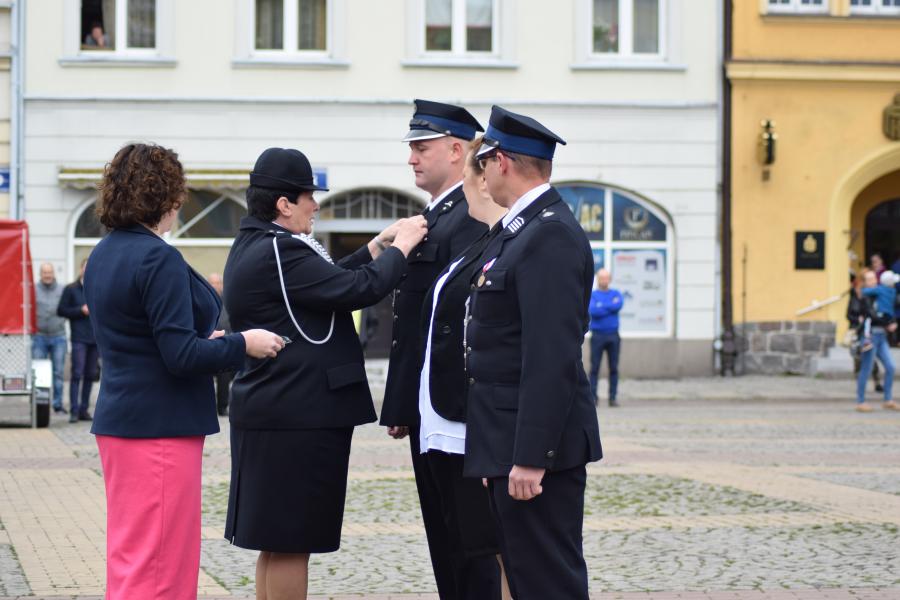 Powiatowe Obchody Dnia Strażaka w Białogardzie. Awanse i odznaczenia.