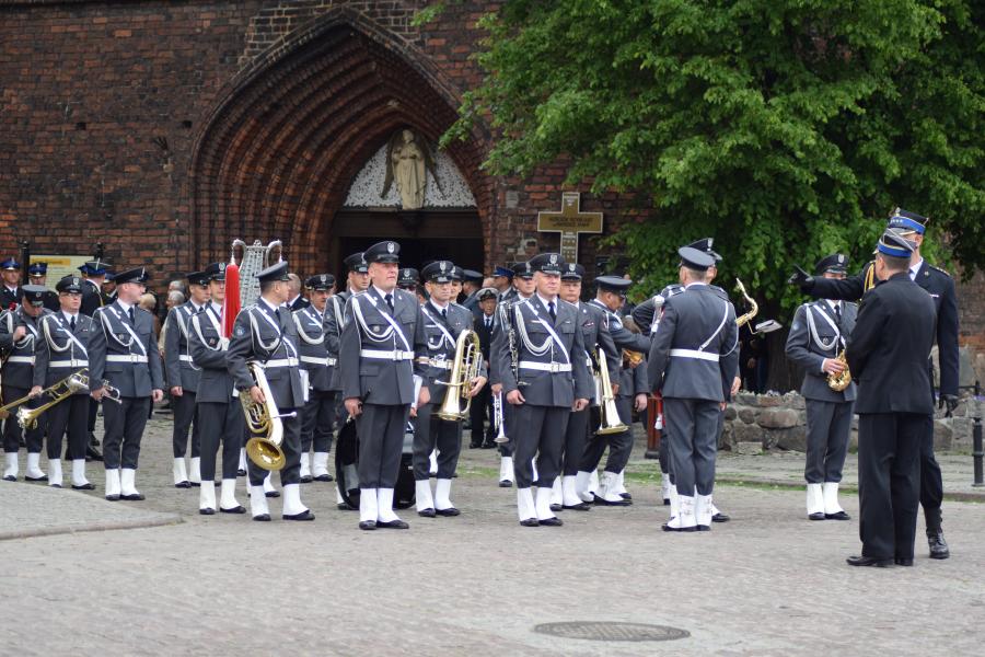 Powiatowe Obchody Dnia Strażaka w Białogardzie. Awanse i odznaczenia.