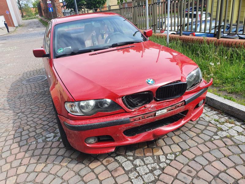 Zderzenie dwóch pojazdów w Białogardzie - Kierowca BMW uciekł z miejsca zdarzenia!