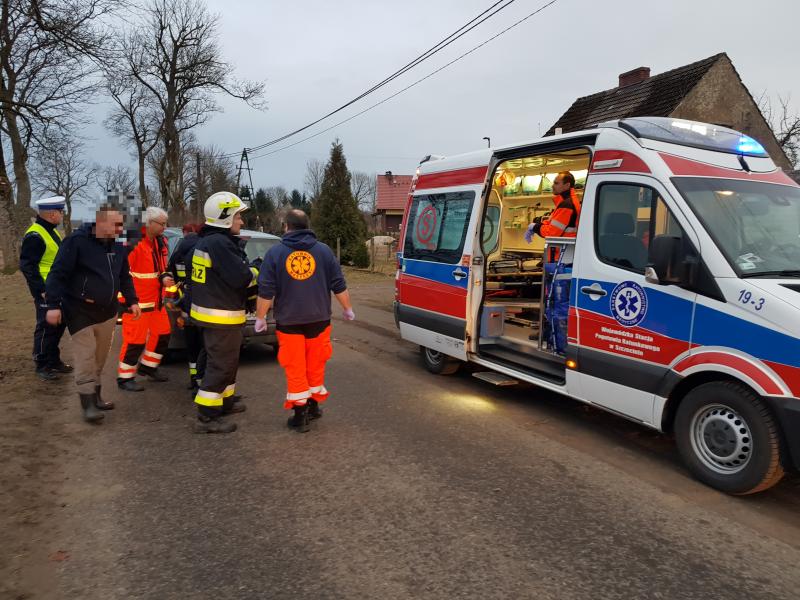 4 latek wbiegł pod koła Renault - trafił do szpitala w Koszalinie! 
