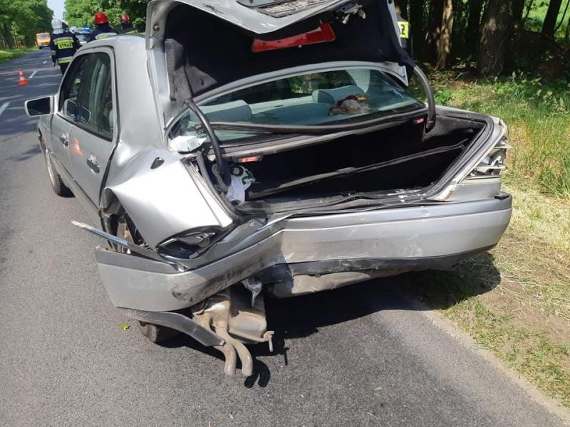 Zderzenie dwóch pojazdów w Karlinie  - dwie osoby poszkodowane!