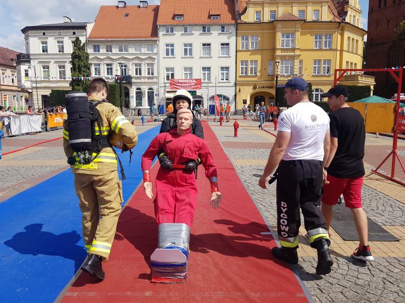 Strażackie zmagania na Placu Wolności w Białogardzie. Wyniki! Mega porcja zdjęć! 