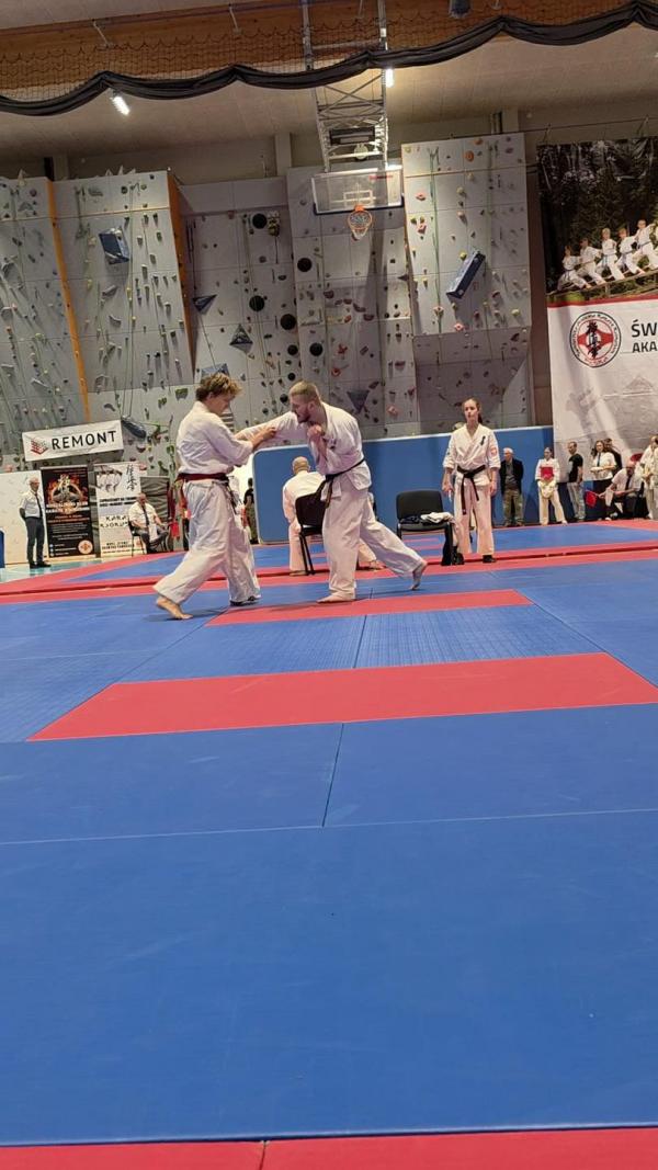 Medale dla białogardzkich karateków na Pucharze Karate Kyokushin w Świnoujściu 