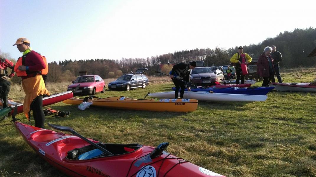 Wystartował maraton kajakowy - do pokonania 70 kilometrów trasy rzeką Parsętą. 
