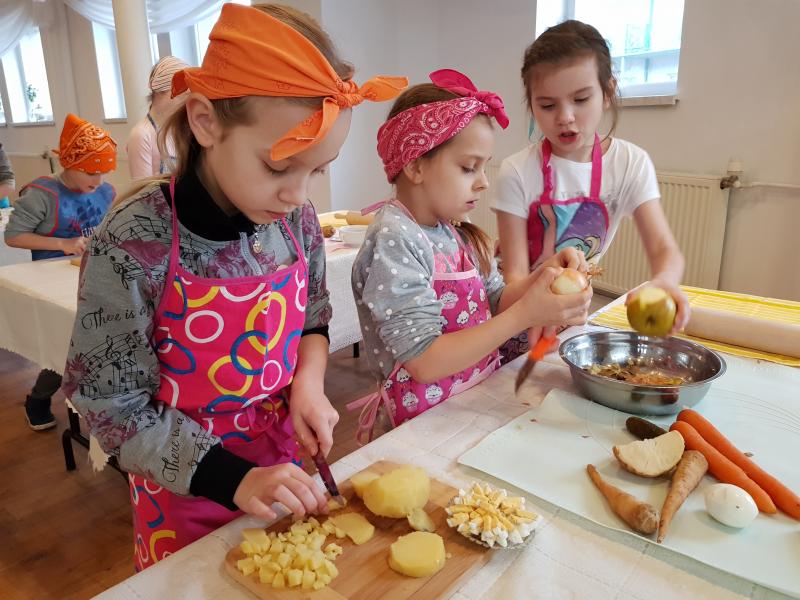 Odkrywamy talenty - Czyli warsztaty kulinarne dla najmłodszych. 