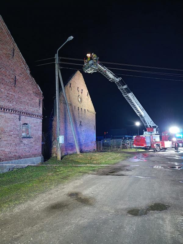 Pożar budynku gospodarczego w Byszynie. 
