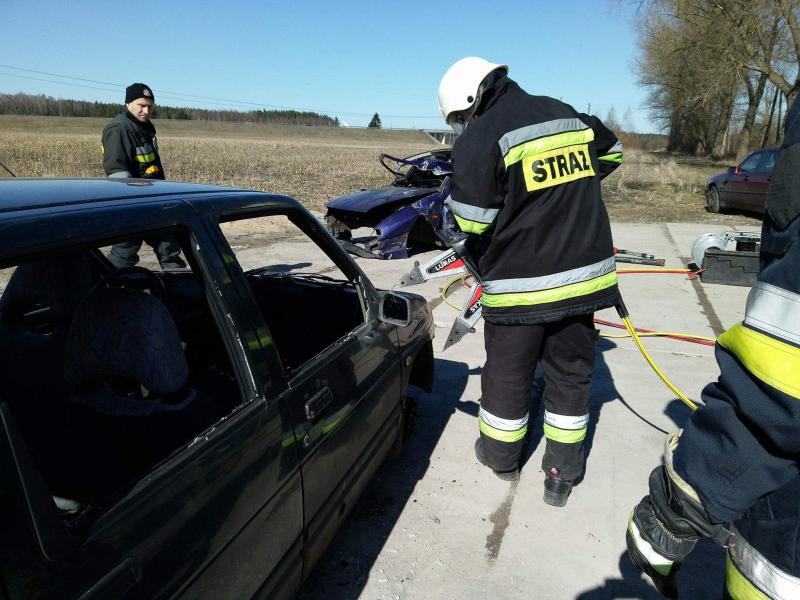 Strażacy z powiatu białogardzkiego podnoszą swoje umiejętności! Obszerna fotorelacja. 