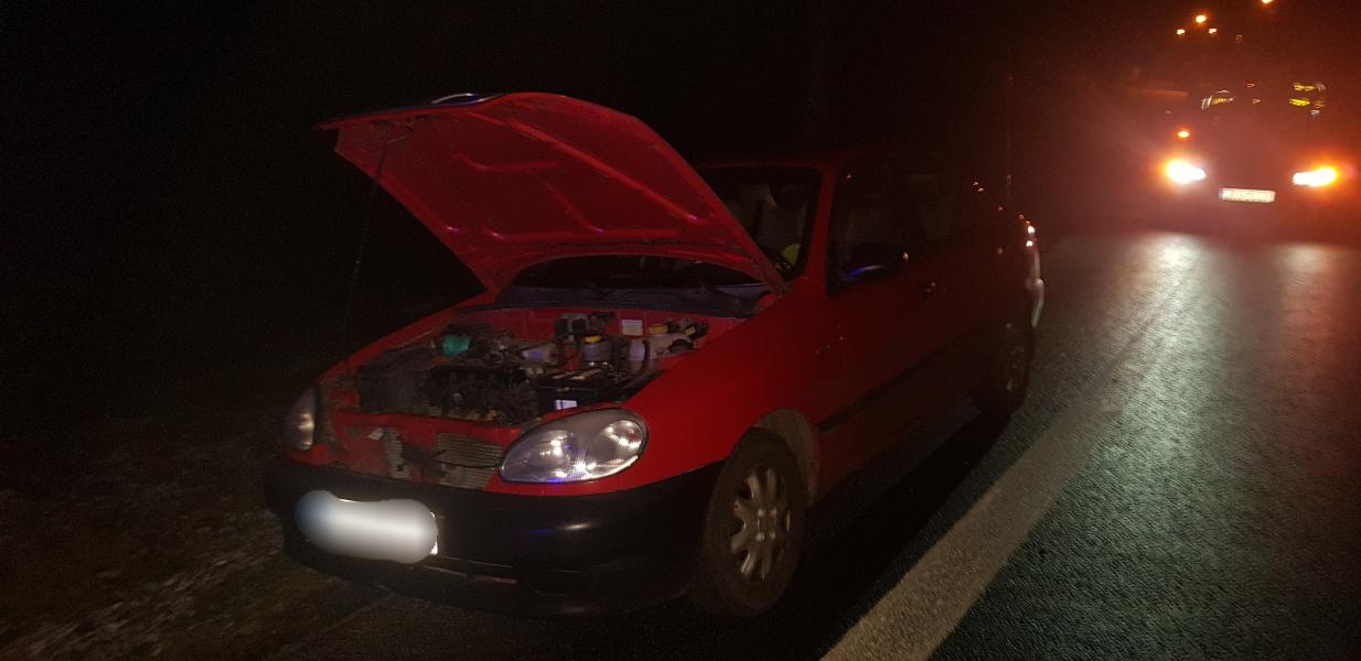 Kierowca Daewoo Lanosa wydmuchał ponad 3 promile. O krok od tragedii! 