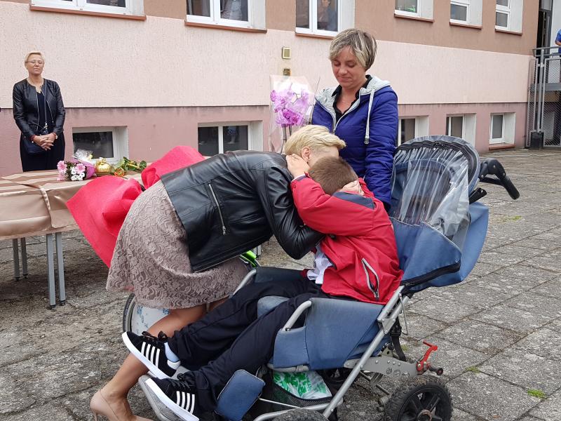 NOWY WÓZEK REHABILITACYJNY DLA BRAJANA  -  Akcja zbierania nakrętek nadal trwa! 