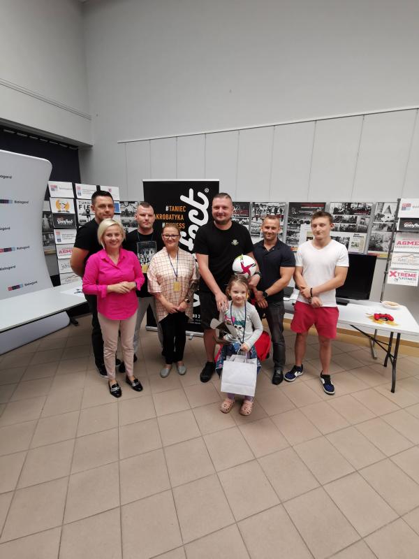 IV Białogardzki Turniej FIFA - Mali i Duzi grają dla Zuzi. 