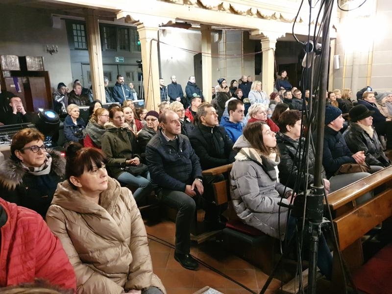 Charytatywny koncert bożonarodzeniowy  w Białogardzie. FOTORELACJA  