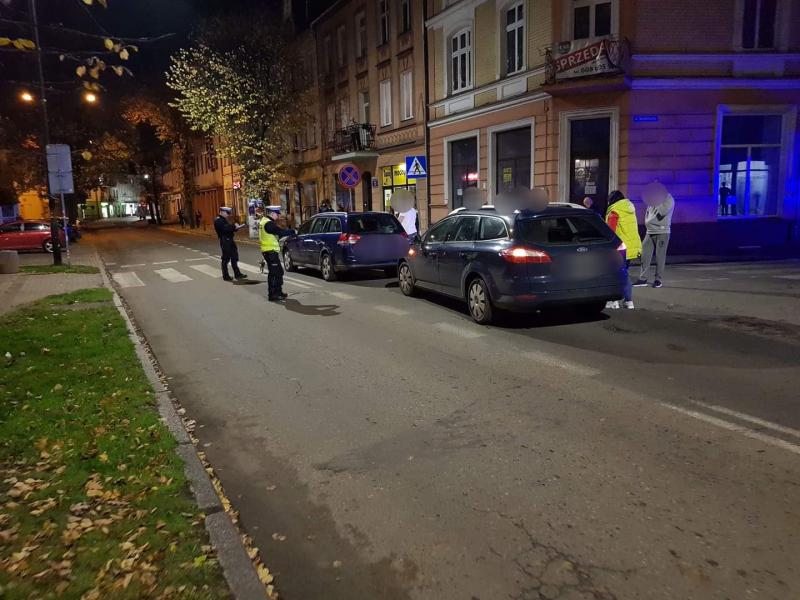 Kolizja w centrum Białogardu  - jedna osoba w szpitalu.