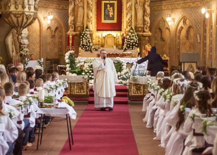 Komunia w Białogardzie poruszyła serca Polaków