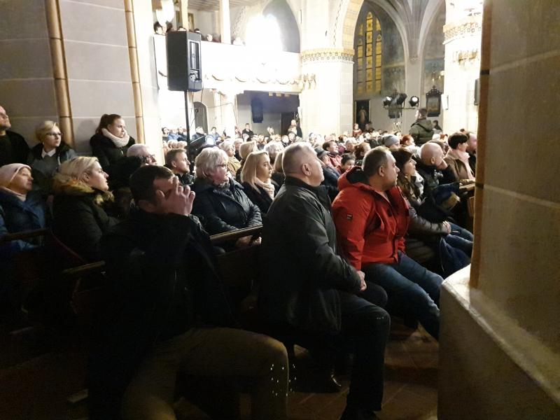 Charytatywny koncert bożonarodzeniowy  w Białogardzie. FOTORELACJA  