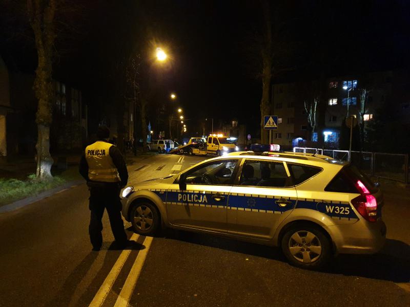 Kolizja w centrum Białogardu - zderzyły się dwa auta osobowe.