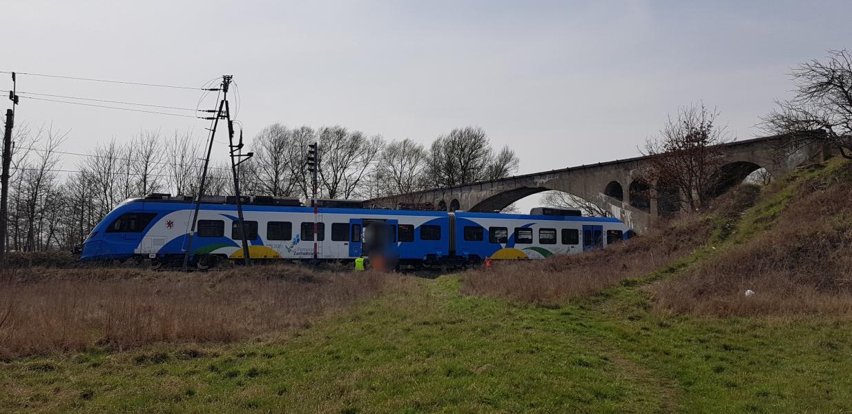 O krok od tragedii na czynnym torowisku! 