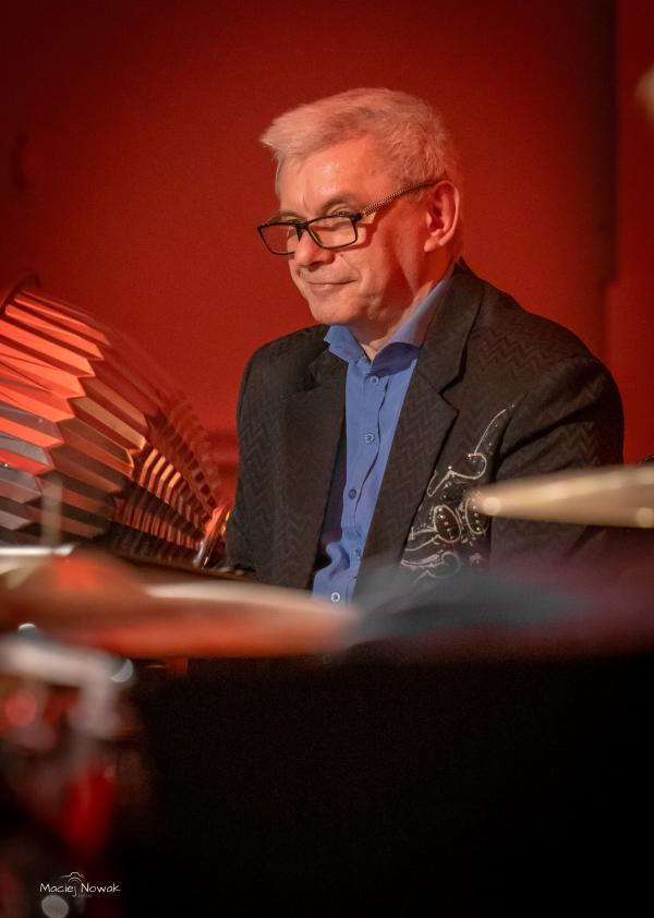 Koncert muzyki Czesława Niemena w Młodzieżowym Domu Kultury