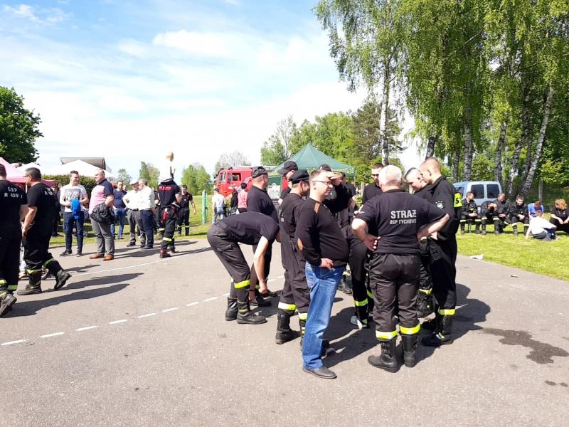 Zawody sportowo  - pożarnicze zakończył strażacki piknik.