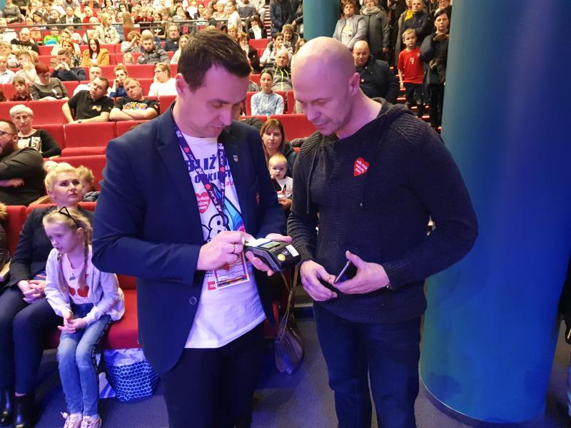 28. Finał WOŚP w Tychowie - zlicytowano złote serduszko.  Padł rekord zbiórki! ZDJĘCIA 