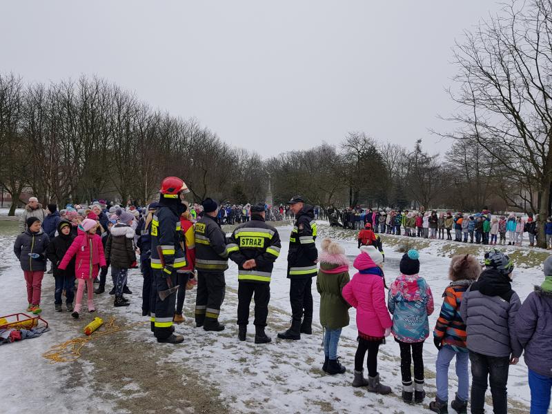 Wspólna akcja Policji, Straży Pożarnej oraz WOPR powiatu białogardzkiego. 