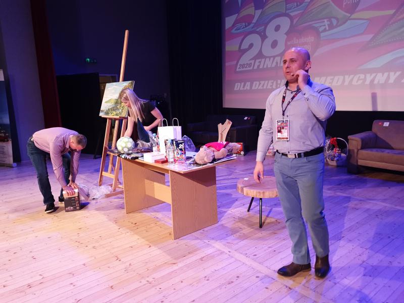 28. Finał WOŚP w Tychowie - zlicytowano złote serduszko.  Padł rekord zbiórki! ZDJĘCIA 