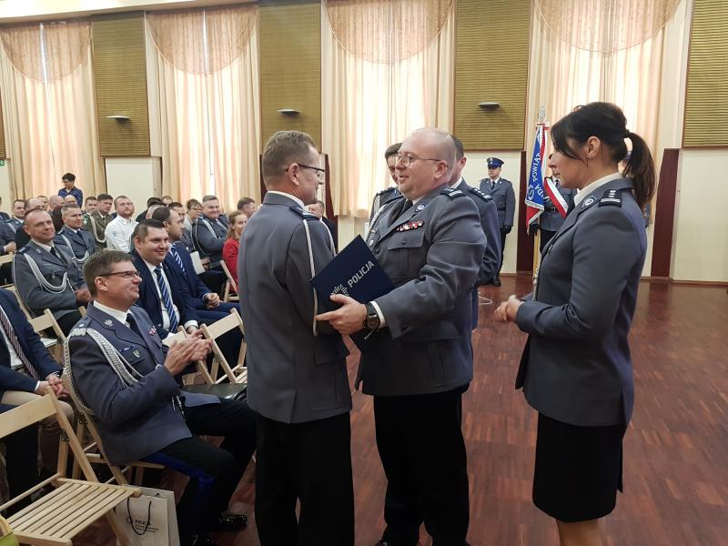 Odprawa Służbowa  i pożegnanie Komendanta Powiatowego Policji w Białogardzie - obszerna fotorelacja.