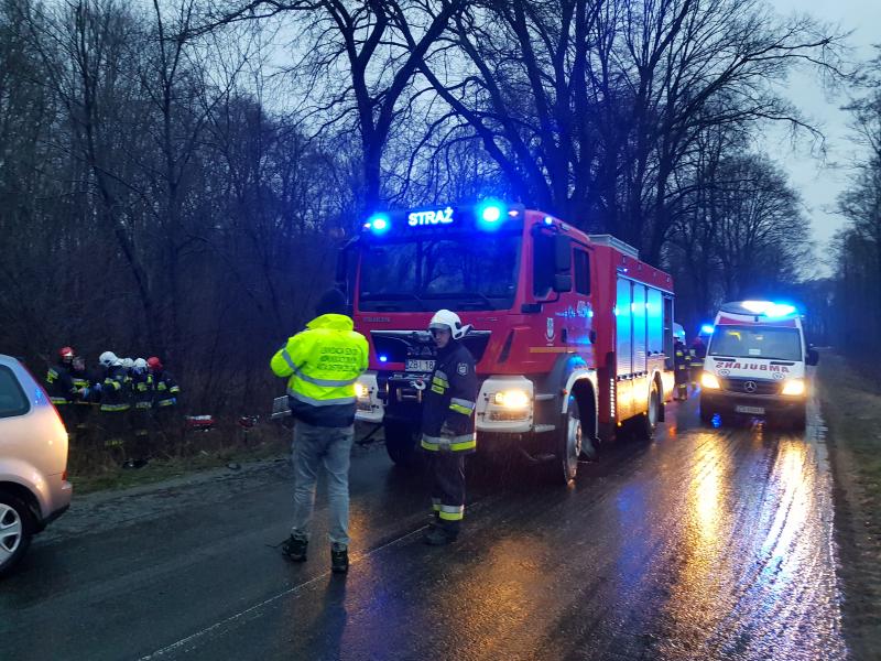 Wypadek drogowy pod Karlinem - 3 osoby ranne! 