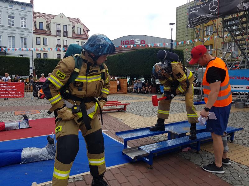 Strażackie zmagania na Placu Wolności w Białogardzie. Wyniki! Mega porcja zdjęć! 