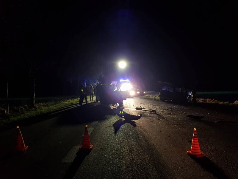 GROŹNY WYPADEK POD BIAŁOGARDEM - 5 OSÓB POSZKODOWANYCH