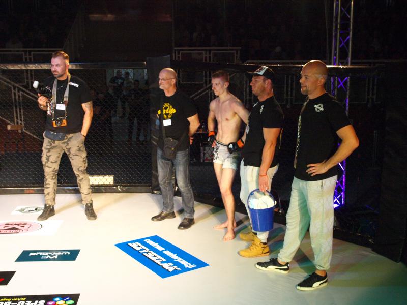 Gala Sportów Walki Runda 8 - obszerna fotorelacja !