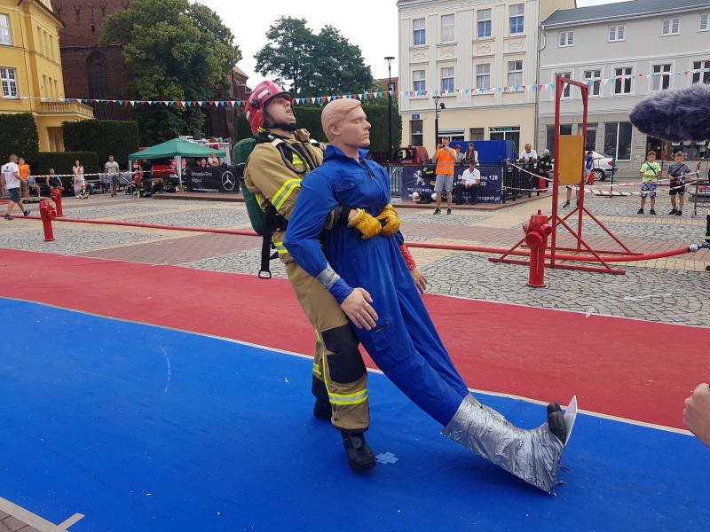 Strażackie zmagania na Placu Wolności w Białogardzie. Wyniki! Mega porcja zdjęć! 