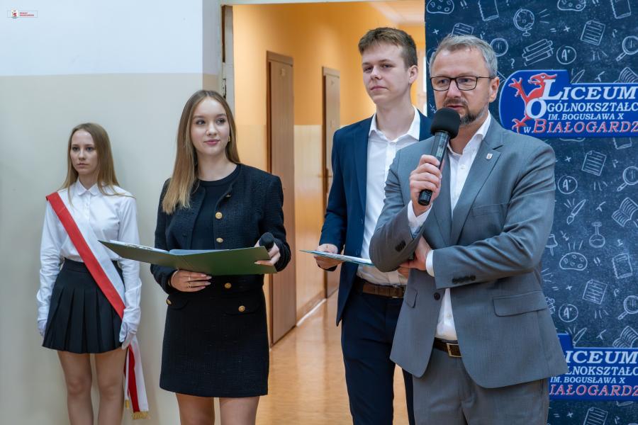 Uroczyste wręczenie nagród dla najlepszych uczniów LO im. Bogusława X w Białogardzie