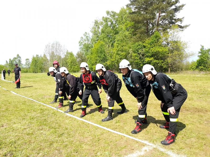 Zawody sportowo  - pożarnicze zakończył strażacki piknik.