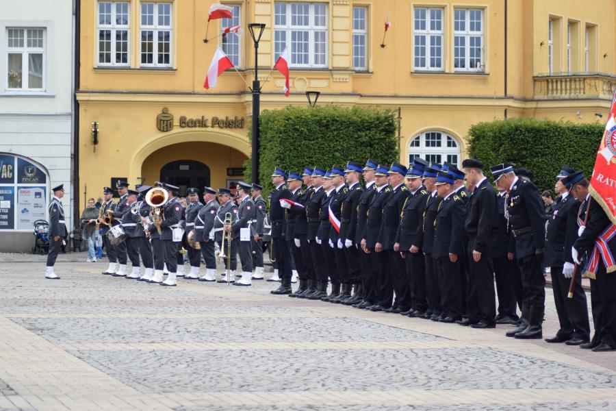 Powiatowe Obchody Dnia Strażaka w Białogardzie. Awanse i odznaczenia.