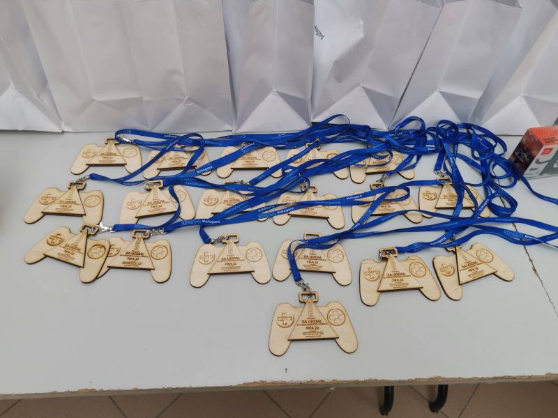 IV Białogardzki Turniej FIFA - Mali i Duzi grają dla Zuzi. 