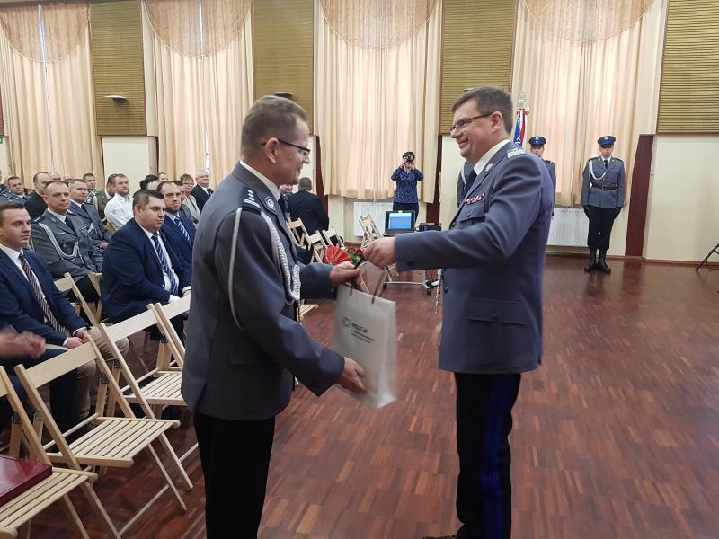 Odprawa Służbowa  i pożegnanie Komendanta Powiatowego Policji w Białogardzie - obszerna fotorelacja.