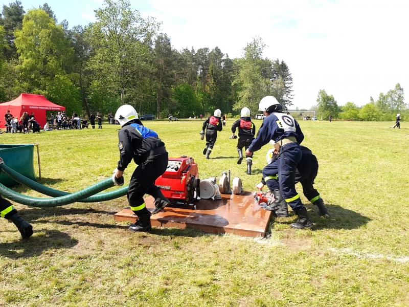 Zawody sportowo  - pożarnicze zakończył strażacki piknik.