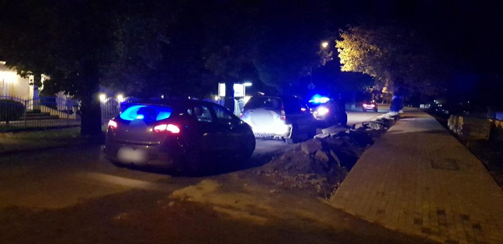 Kierowca z promilami i bez uprawnień trafił do policyjnego aresztu!
