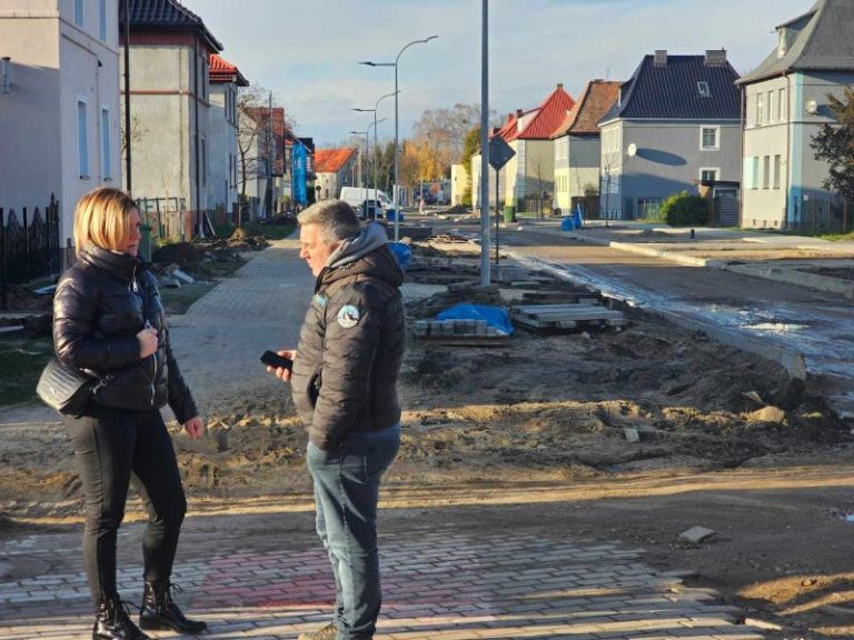 Trwają prace związane z przebudową odcinka ulicy Moniuszki i Piastów.