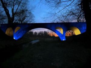 Ścieżka rowerowa na dawnej wąskotorówce.