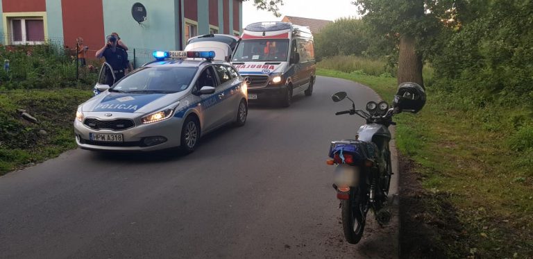 Kierujący jednośladem uderzył w drzewo  – wydmuchał 3 promile!