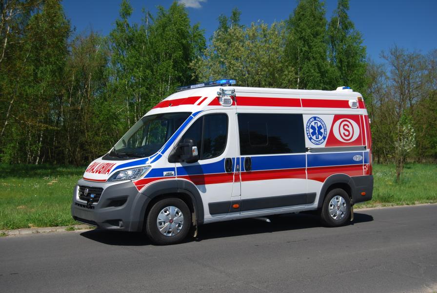 Ratownicy Medyczni z Białogardu uratowali rodzinę z pożaru!